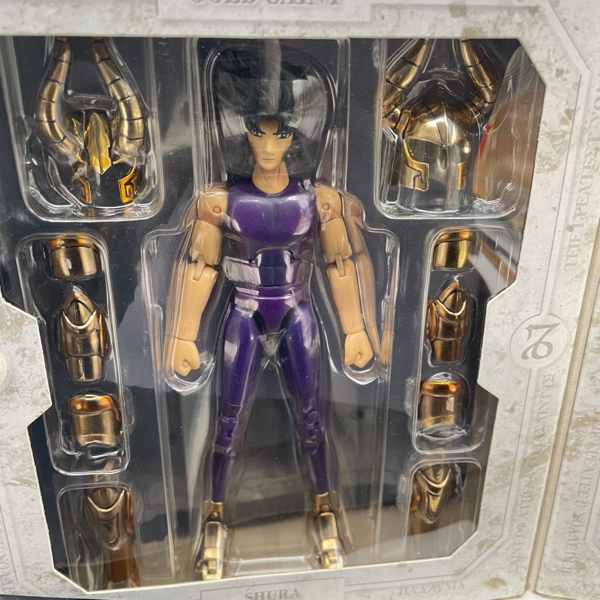 BANDAI Saint Seiya Saint Cloth Myth Capricorn Shura Action Figure