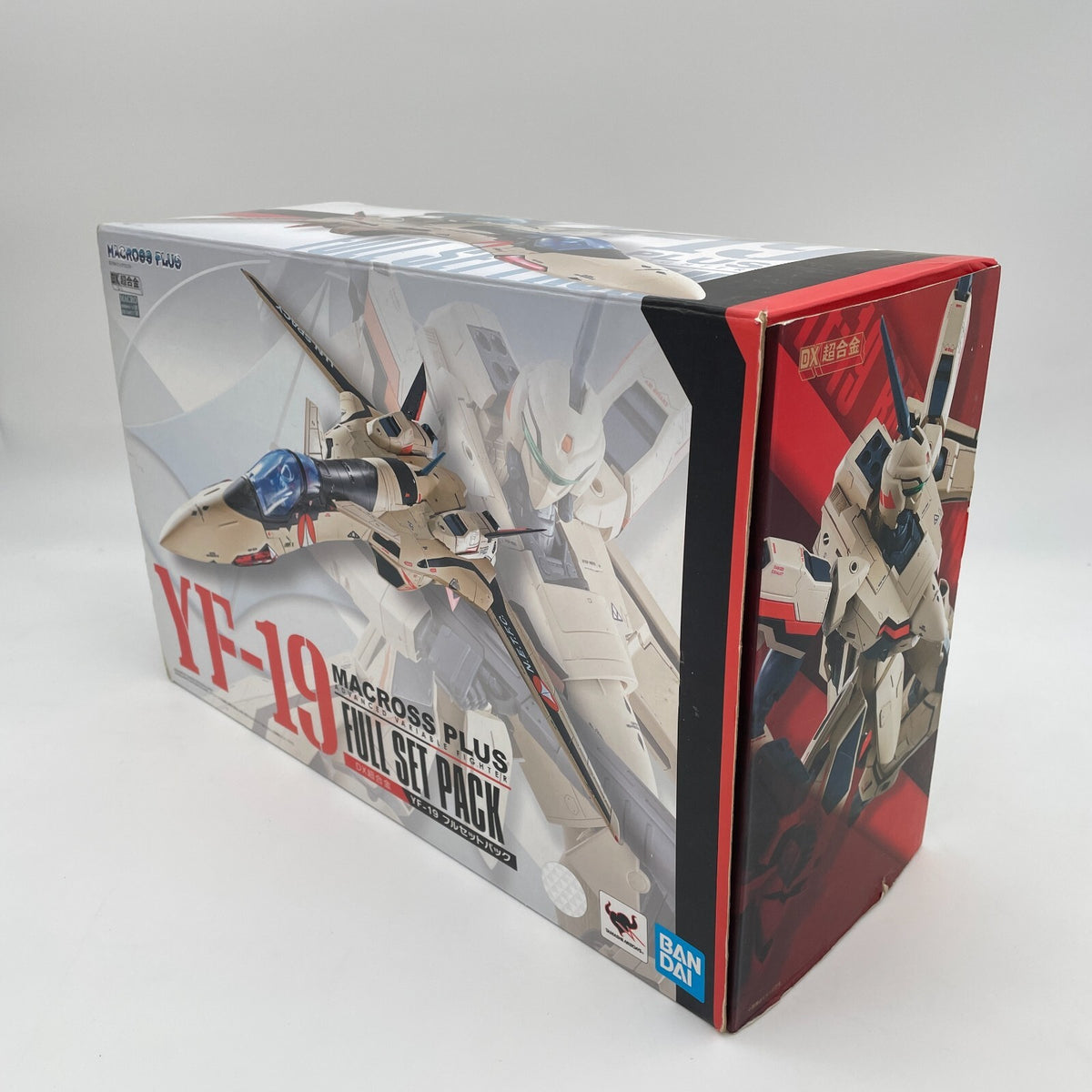 BANDAI DX Chogokin Macross Plus YF-19 Full Set Pack Figure