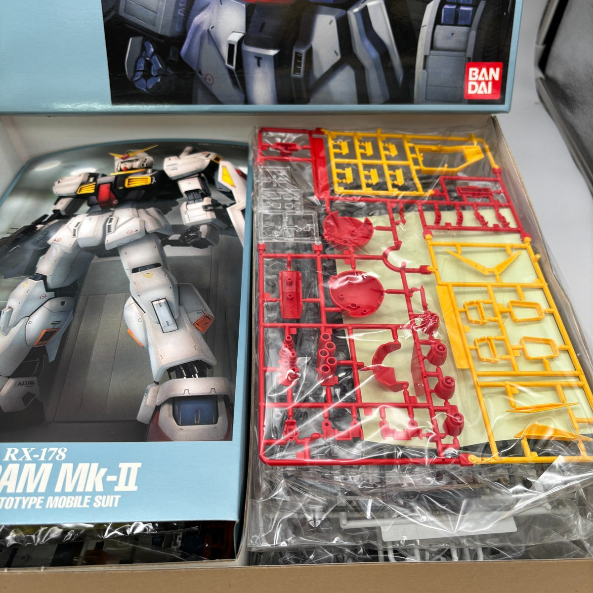 PG 1/60 RX 178 Gundam Mk II AEUG Color Zeta Gundam Model Kit BANDAI