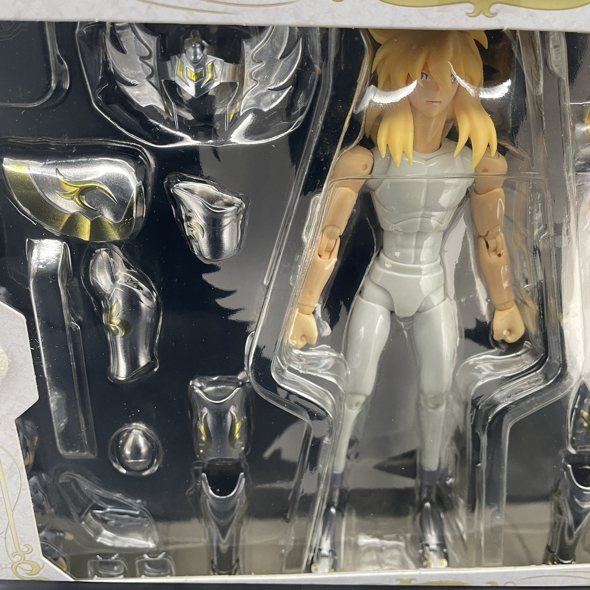 Saint Cloth Myth Cygnus Hyoga God Cloth Figure Saint Seiya Bandai Japan