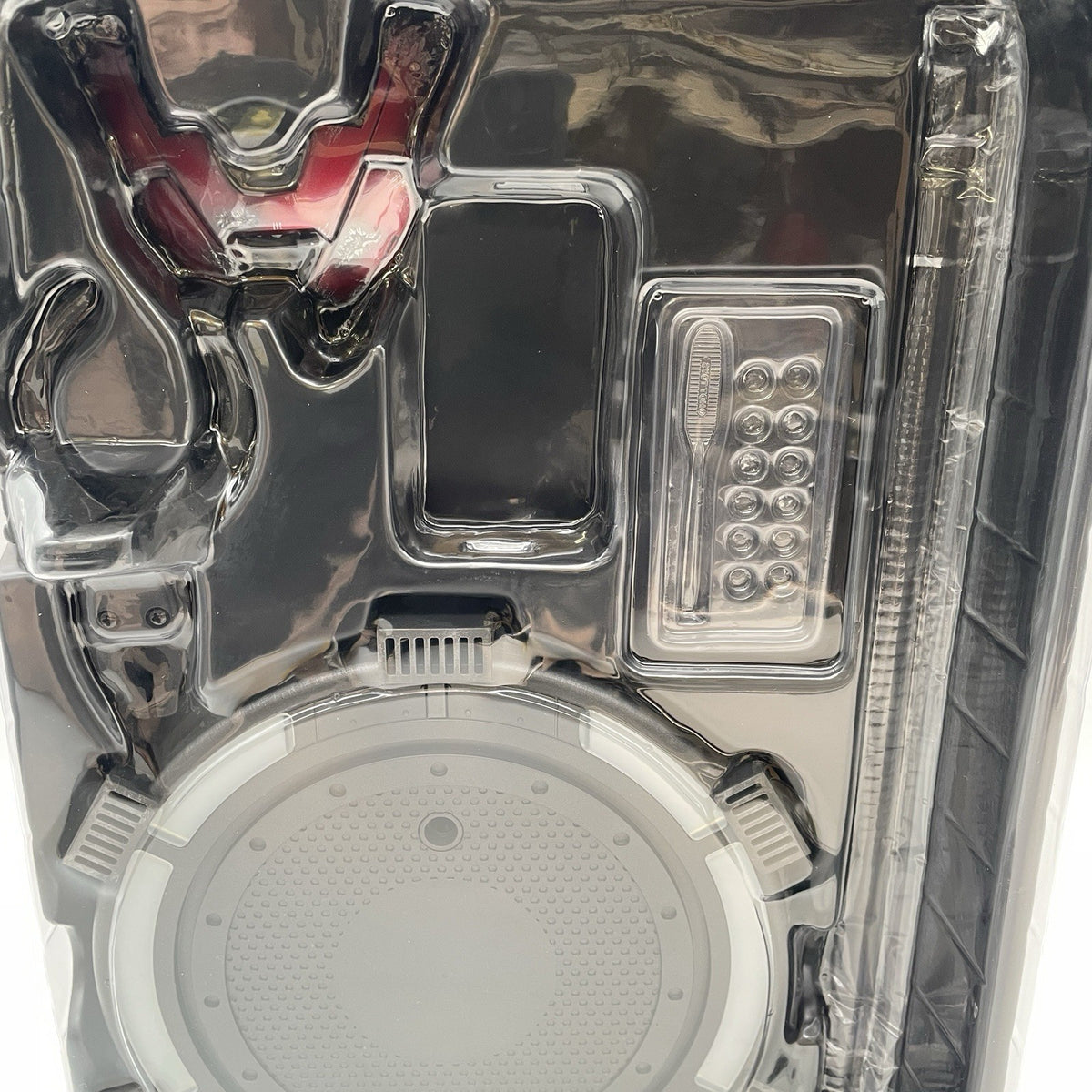 Hot Toys Movie Masterpiece Iron Man 3 Mark 33 Silver Centurion Figure MMS213