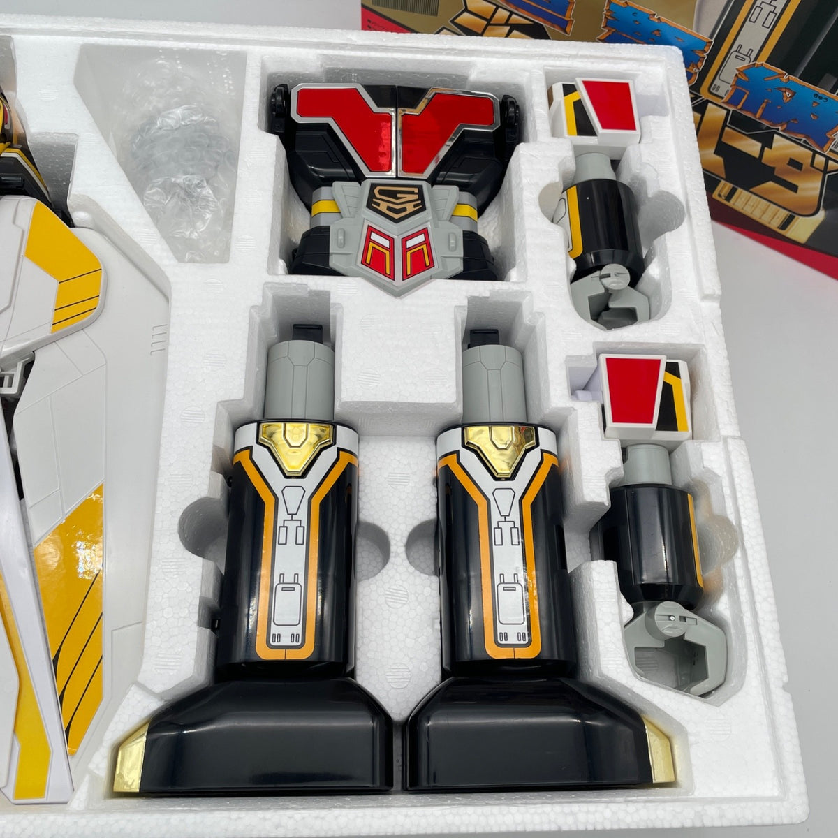 Chogokin Zord Toy Super Dreadnought DX Jet Garuda Chojin Sentai Jetman BANDAI