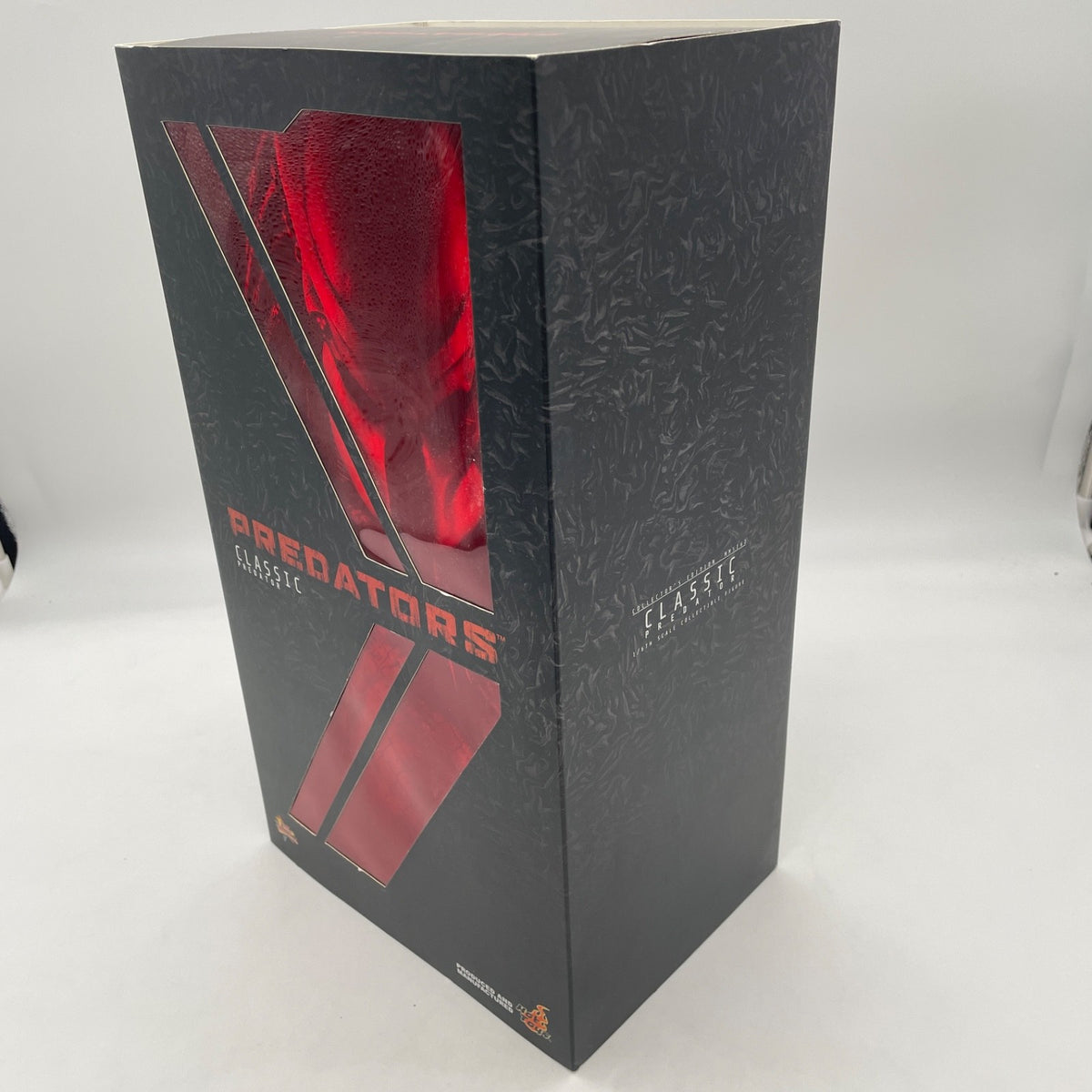 Hot Toys Movie Masterpiece Predators Classic 1/6 Figure Predator MMS162
