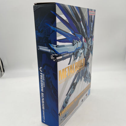 Freedom Gundam CONCEPT2 Action Figure METAL BUILD Mobile Suit Gundam SEED Bandai
