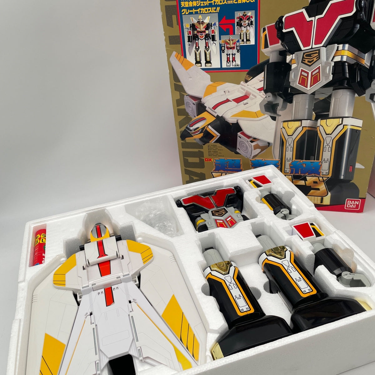 Chogokin Zord Toy Super Dreadnought DX Jet Garuda Chojin Sentai Jetman BANDAI