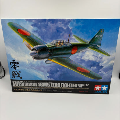 Tamiya No.18 Japanese Navy Mitsubishi Zero Fighter Type52 1/32 Plastic Model