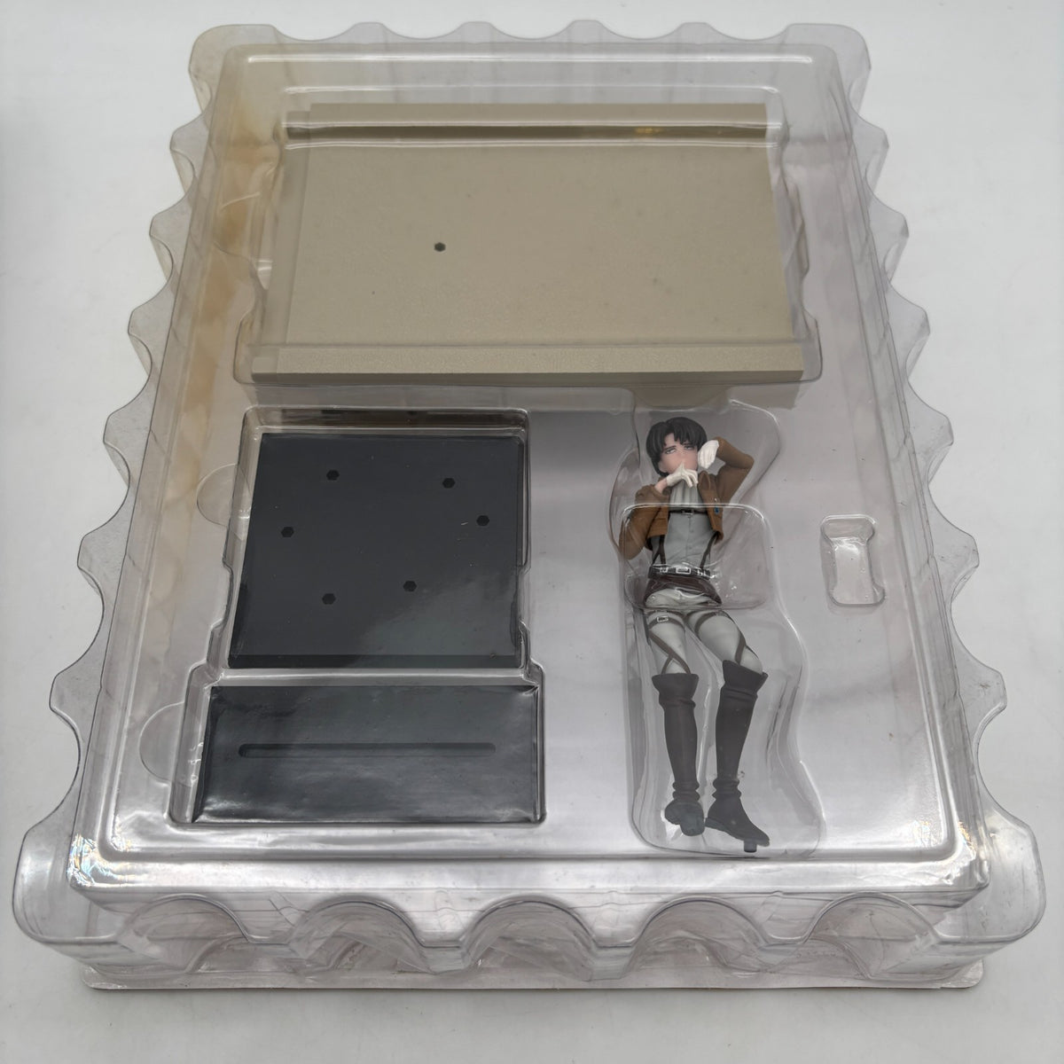Monthly Attack on Titan Official Figure Collection Vol.7 Levi Ackerman