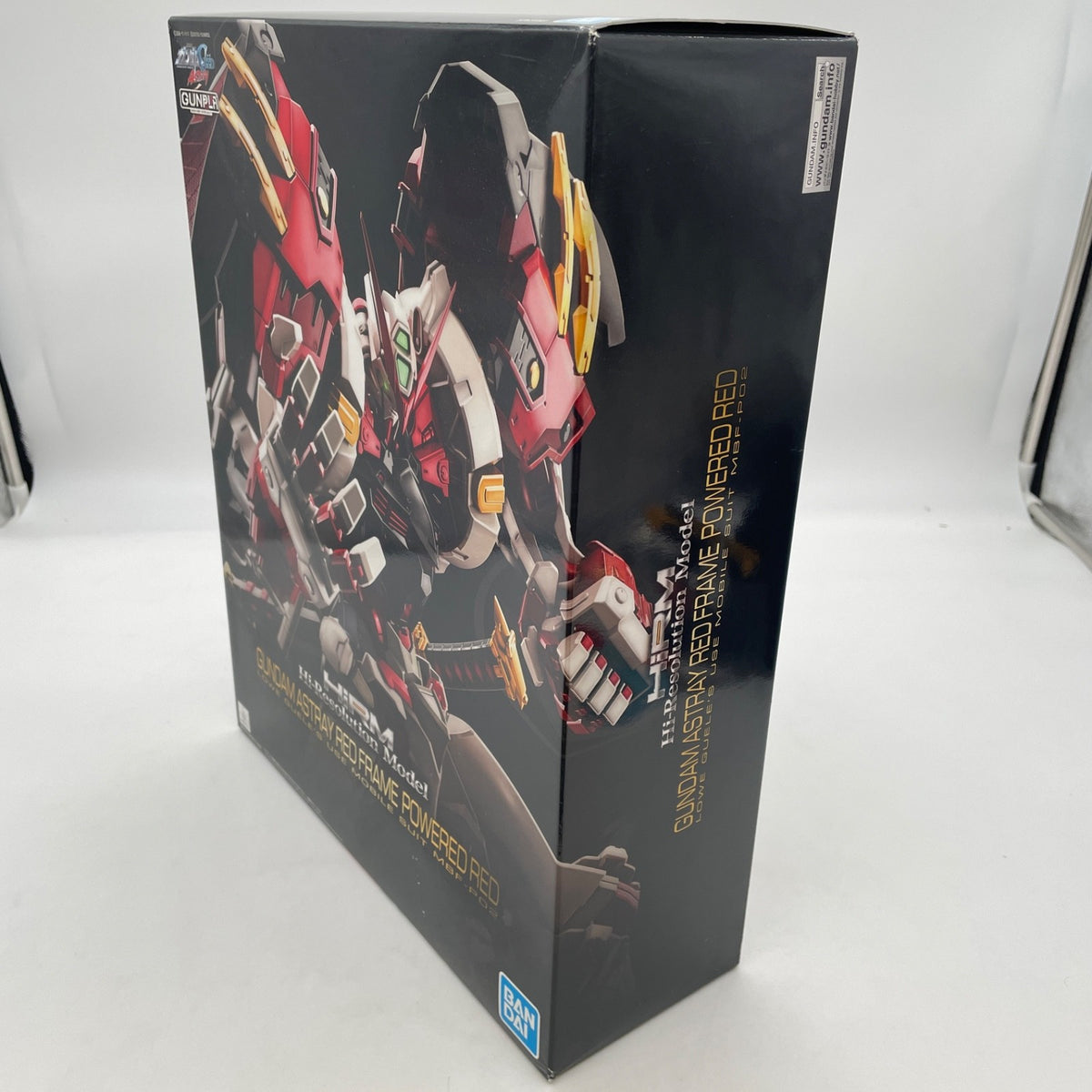 HiRM Hi-Resolution Model Gundam Astray Red Frame Powered Red 1/100 model kit