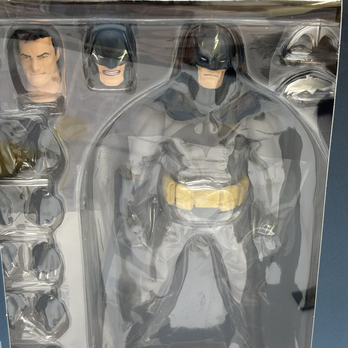 Mafex No.105 BATMAN HUSH Figure Medicom Toy Japan