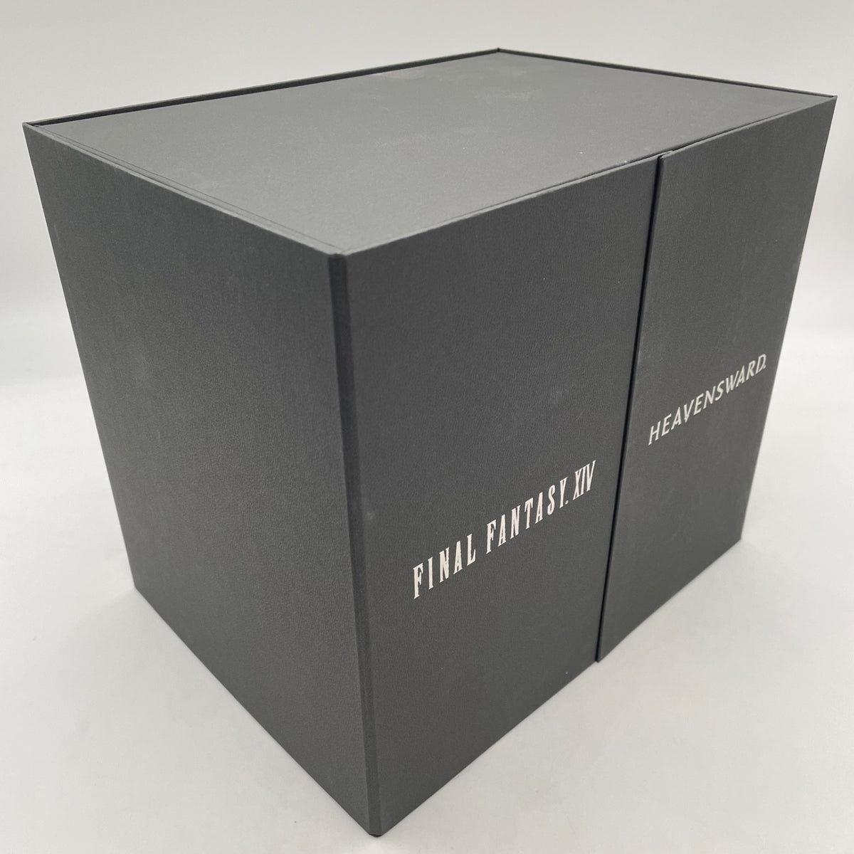 PS4 Final Fantasy XIV Ishgard Collector's Edition