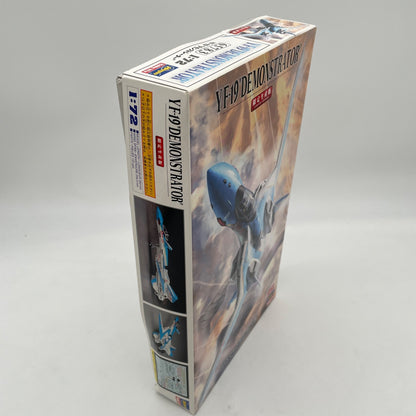 Hasegawa 1/72 YF-19 demonstrator Hobby Kits Japan seller