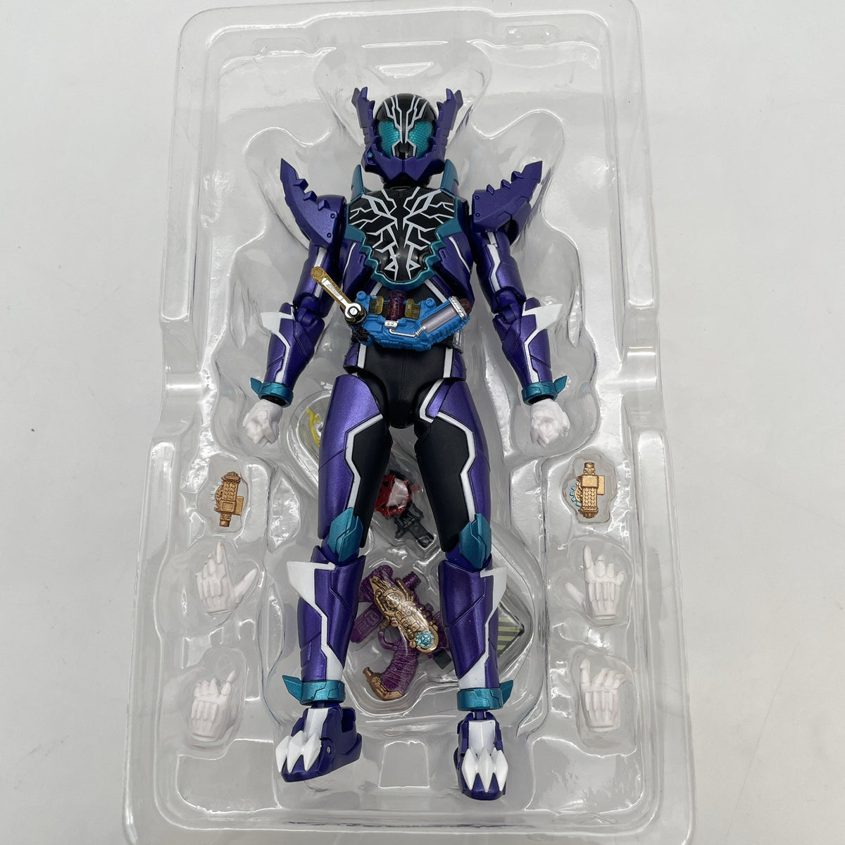 S.H.Figuarts Kamen Masked Rider Build ROGUE Action Figure BANDAI Japan Import